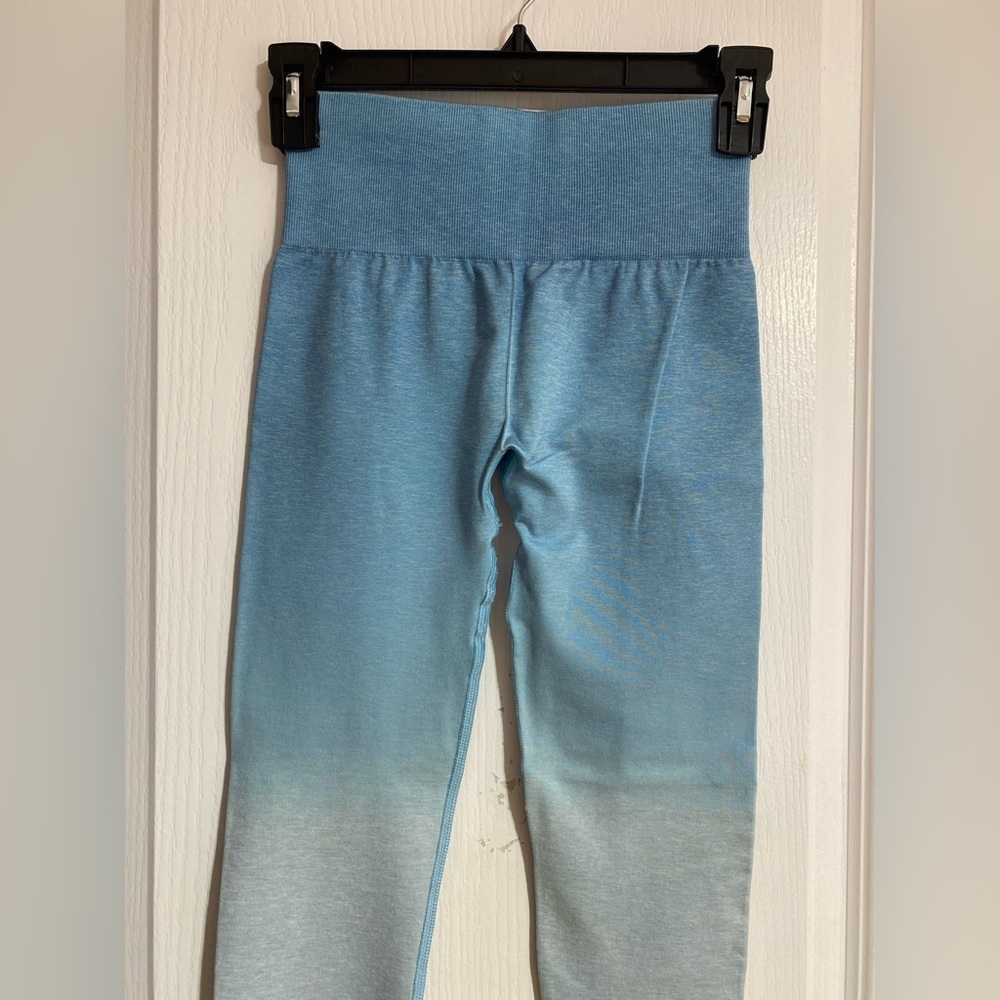 NWOT Gymshark Blue Ombré Athleisure Activewear Workout Gym Leggings Size XS - Picture 7 of 9